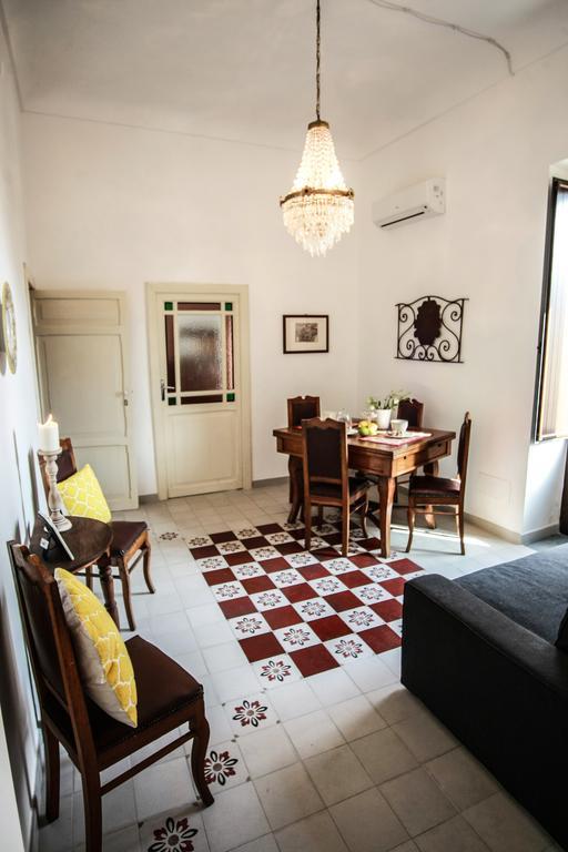 Pepe Concetta E La Movida Apartment Noto Luaran gambar